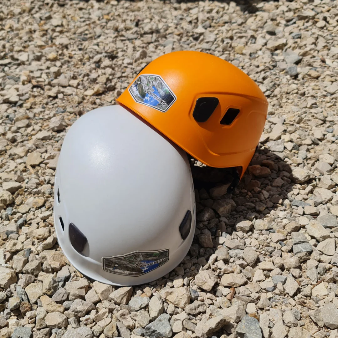 Présentation du casque de canyoning Présentation du casque de canyoning
