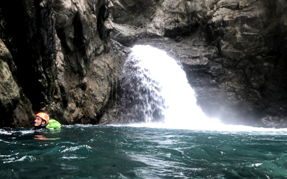 Découvrir le canyoning à Mieussy